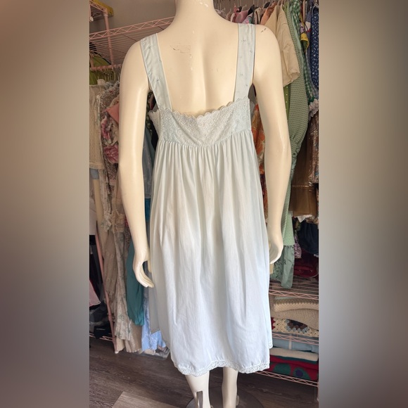 Vintage Shadowline 1960s Nightgown - Picture 3 of 7